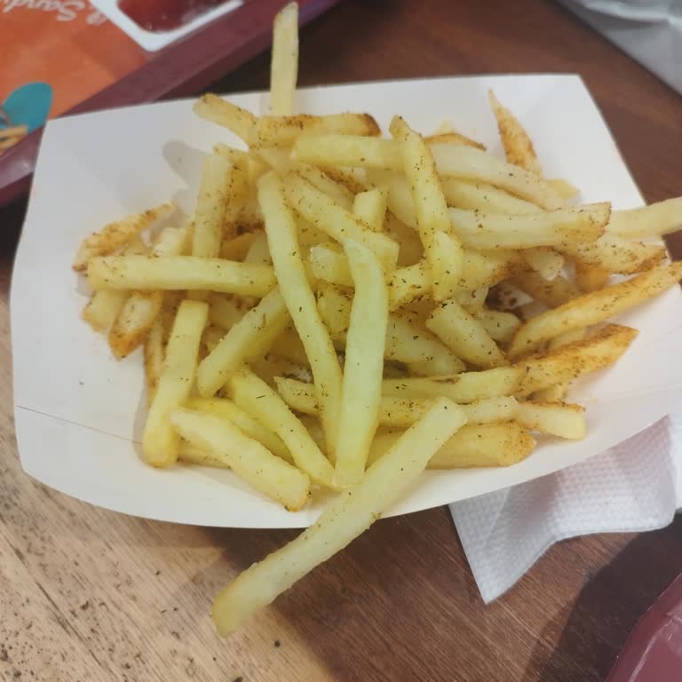 Soğuk Ve Kalitesiz Ürün, İlgisiz Personel