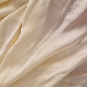 Zara'dan Sürekli Defolu Ve Kirli Ürün Geliyor, Mağduriyetim Giderilsin!