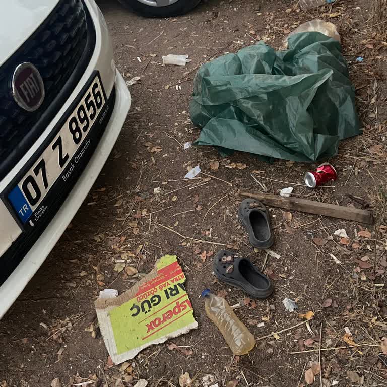 Adrasan Sahil Otoparkında Temizlik Sorunu Ve İlgisizlik