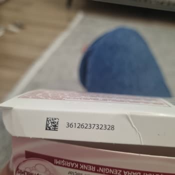 Saç Boyası Kullanımı Sonrası Beklenmeyen Turunculuk Ve Mağduriyet