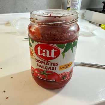 Onur Market'ten Aldığım Salçadan Böcek Çıktı, Müşteri Hizmetlerine Ulaşamıyorum