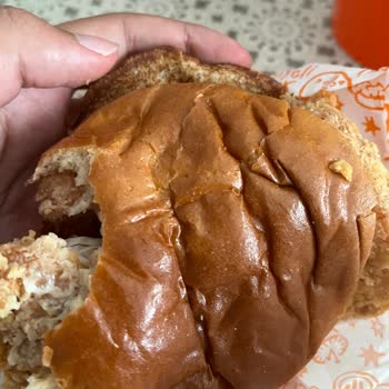 Bayat Tavuk Burger Nedeniyle Yaşanan Hayal Kırıklığı