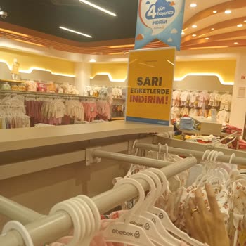 İndirim Etiketleri Yanıltıcı, Mağaza Düzeni Ve Hizmet Yetersizliği Yaşadım