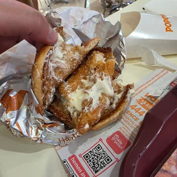 Antalya Popeyes Şubesinde Hijyen Ve Personel İlgisizliği Sorunu Yaşadım