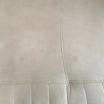 Koltuk Temizliği Sonrası Oluşan Lekeler Ve İlgisiz Hizmet