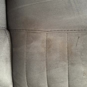 Koltuk Temizliği Sonrası Oluşan Lekeler Ve İlgisiz Hizmet