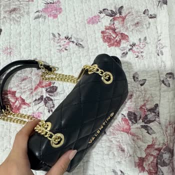 Valentino Çantada İlk Kullanımda Deformasyon Ve Müşteri Hizmetlerinde Çözüm Yok