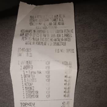 Burger King Şubesinde Asitsiz İçecek Ve Bayat Hamburger Sorunu