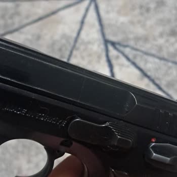 Sarsılmaz Kılıç 2000 Light Silahımda Sürgüde Çatlak Oluştu, Mağduriyetimin Giderilmesini İstiyorum