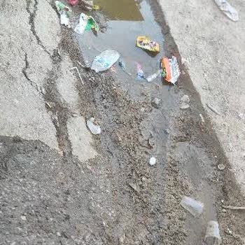 Asfalt Çalışması Yapılmadığı İçin Evlerimiz Toz Ve Çamur İçinde Kaldı