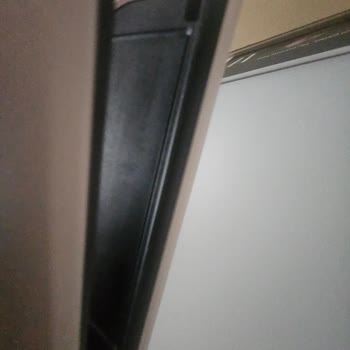 Çizik Ve Kullanılmış Gelen Dyson Airstrait Ürünü Saçta Beklenen Performansı Vermiyor