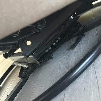 Niron Yatak Koltuğun Mekanizması Bozuldu, Firma Kullanıcı Hatası Deyip Ücret Talep Ediyor