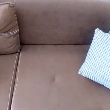 Aldığım Çekyatların Rengi Soldu, Mağaza Çözüm Sunmuyor