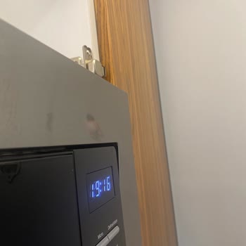 Defolu Mikrodalga Fırın Ve İletişimsiz Müşteri Hizmetleri