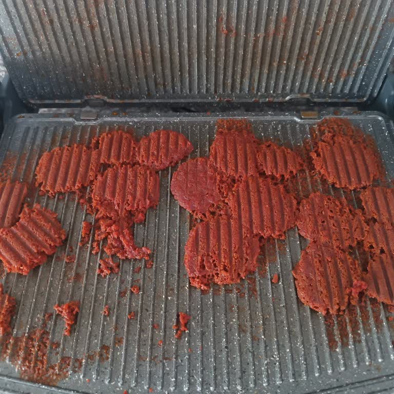 Aldığım Sucuklar Toza Dönüştü, Firma İlgisiz Kaldı