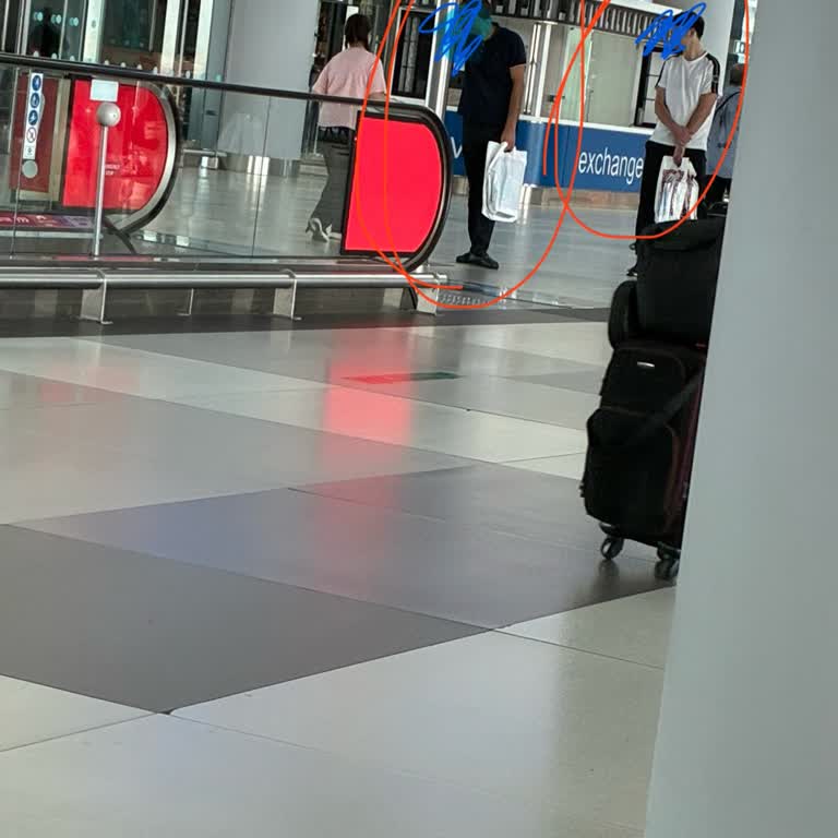 İstanbul Havalimanında Kimliği Belirsiz Kişilerin Güvenlik Zafiyeti Endişesi