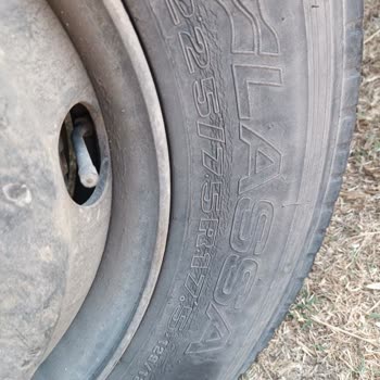 Lassa İki Yıl İçinde Lastiklerde Oluşan Yarıklar Ve Aşınmalar Hayal Kırıklığı Yarattı