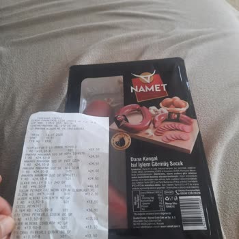 Namet Sucuk Ambalajında Kıl Çıkması Hijyen Endişesi Yarattı