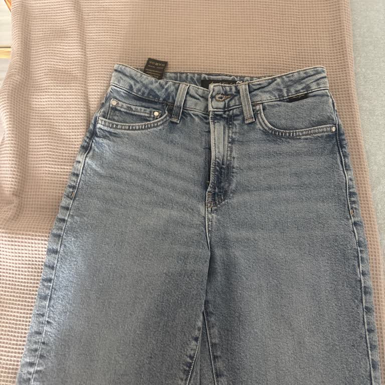 Değişim Yapılan Jean'de Bollaşma Ve Yeniden Değişim Talebi Reddedildi