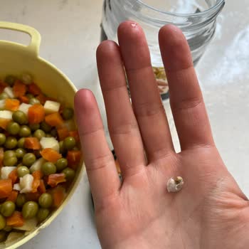 Konserve Garnitür İçerisinden Salyangoz Çıktı: Gıda Güvenliği Ve İade Talebi