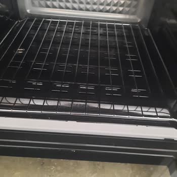 Beko Mini Fırında Sürekli Genleşme Ve Tepsi Düşme Sorunu Çözülmüyor