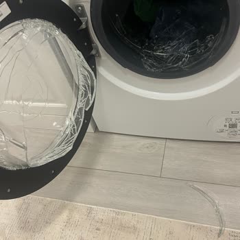 Bosch Çamaşır Makinesi Kapağı 2 Ayda Kendiliğinden Kırıldı, Güvenimiz Sarsıldı