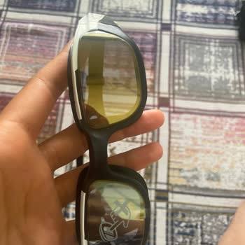 Yanlış Renk Yüzücü Gözlüğü Gönderildi, Doğru Ürünün Acil Teslimini İstiyorum