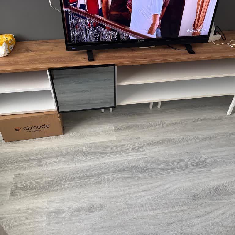 Teslim Edilmeyen TV Ünitesi, Eksik Parçalar Ve İade Talebi