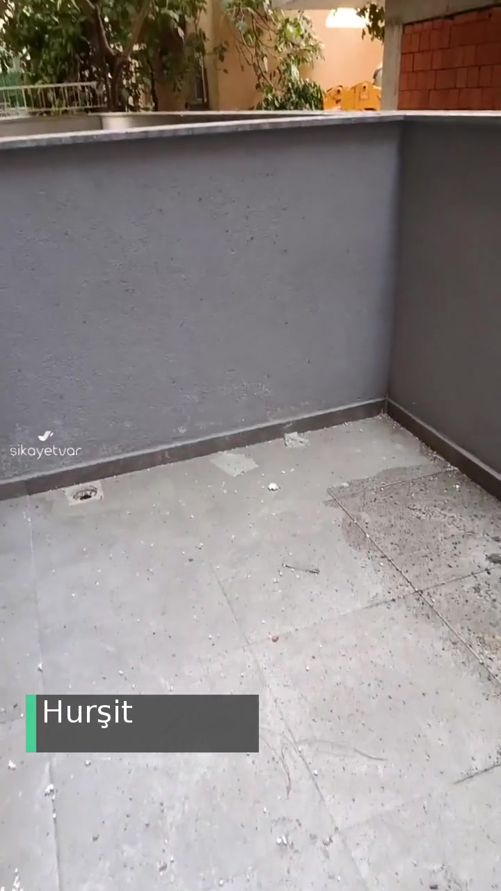 Bahçelievler Belediyesi Hiçbir Şekilde Yardımcı Olmuyor videonun kapak resmi