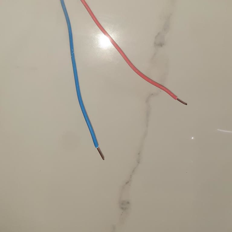 TOKİ Konutunda Giderilmeyen Eksiklikler Ve Kom Yapı'nın İlgisizliği