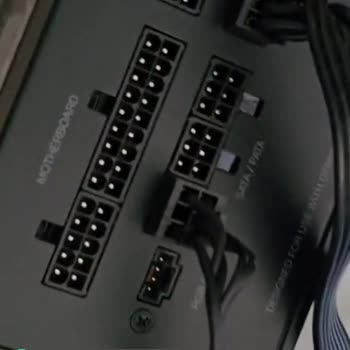 Corsair Pcie Kablosu İle Pcie Girişi Kaynama Yaptı
