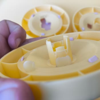 Bee Home Oyuncak Kutusunun Tekerlekleri Kısa Sürede Kırıldı