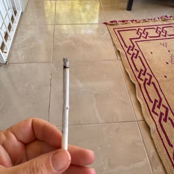 Satın Aldığım Sigara Paketinde Patlak Ürün Çıkması Mağduriyet Yarattı