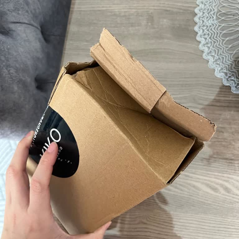 Yırtılmış Ve Açılmış Paketle Teslimat Rahatsızlığı