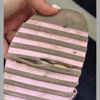 Guess Sandalet Bir Ayda Kırıldı: Hayal Kırıklığı