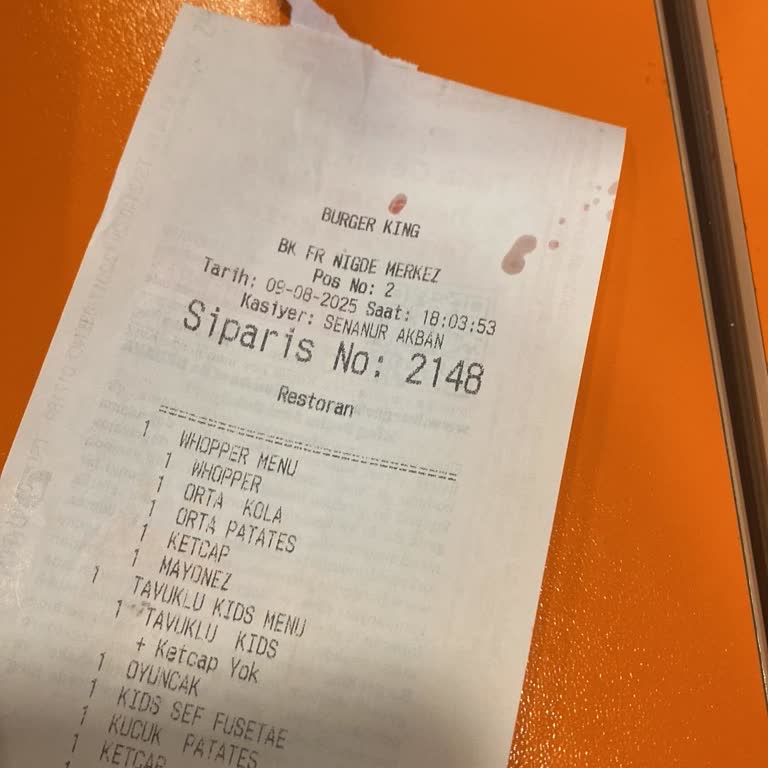 Burger King Niğde Şubesinde Personelin Gergin Tavrı Müşteri Deneyimini Olumsuz Etkiledi