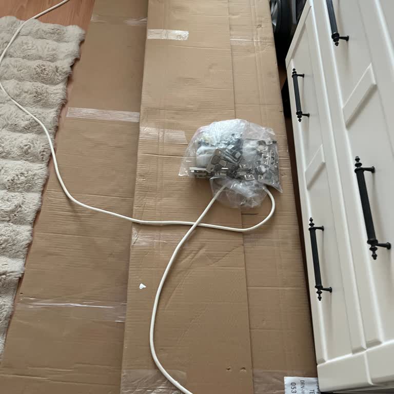 Koçtaş Gardırop Siparişim Farklı Renkte Geldi Mağduriyetim Giderilmiyor