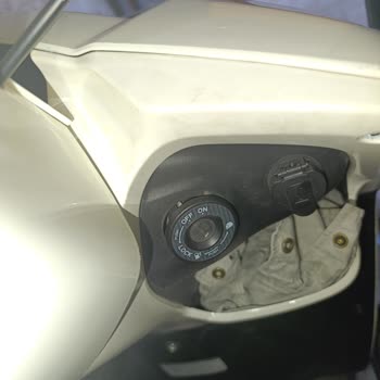 Wututu Motors Bakım İşlemi Sonrası Kontak Düzgün Şekilde Yerine Takılmadı Ve Kablolar Açıkta Kaldı!