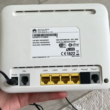 Yetkili Gibi Davranıp Arızalı Modem Satışıyla Mağdur Edildim