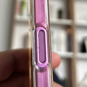 İphone 16'nın Boyası Soyuluyor, Garanti Kapsamında Destek Verilmiyor