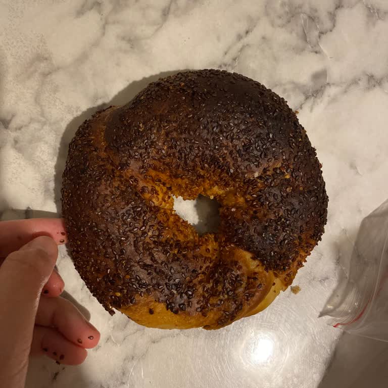 Yanık Simit Satışı Ve Ürün Kontrolü Eksikliği