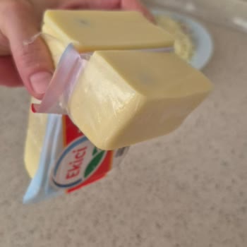 Aldığım Kaşar Peynirinden Küf Çıktı, Sağlığımız Tehlikede!