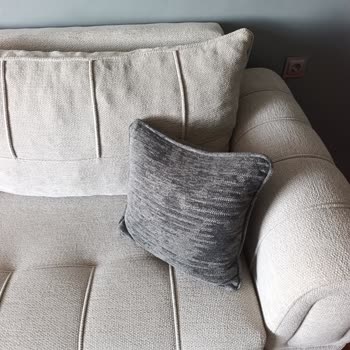 Yanlış Gelen Kırlent Renkleri Ve Geciken Değişim Süreci