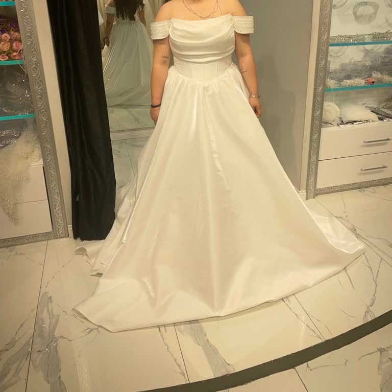 Gelinlikte Dikiş Hataları Ve Kaba Çalışanlar Yüzünden Mağduriyet Yaşadım