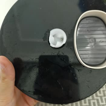 Blender Setinin Plastik Kapağı İki Kullanımda Tekrar Kırıldı, Güvenim Sarsıldı