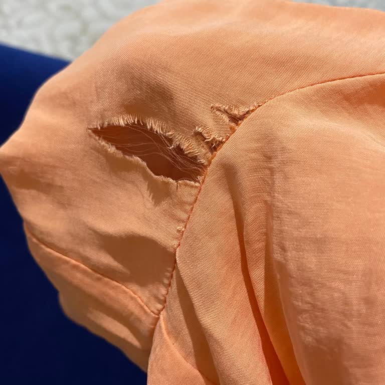 Kısa Sürede Parçalanan Tunik İçin Değişim Talebim Reddedildi