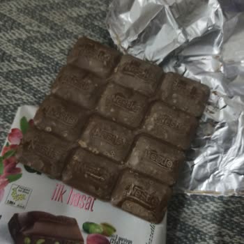 A101 İndirimli Satın Alınan Nestle Damak Çikolatanın Renk Ve Tat Sorunu!