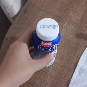 Son Kullanma Tarihi Geçmemiş Kefirin Bozuk Çıkması Ve Patlaması