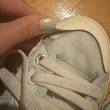 Kısa Sürede Deforme Olan Adidas Nizza Platform Ayakkabı Mağduriyeti!