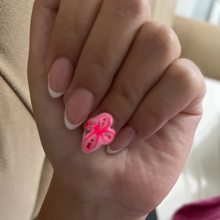 Protez Tırnak Uygulamasında Yaşanan Olumsuz Deneyim